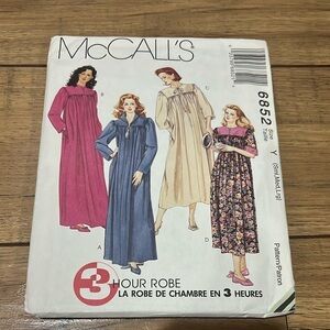 MCCALL'S PATTERN 6852 MISSES' ROBE IN 2 LENGTHS SZ 8-18 UNCUT 1993
